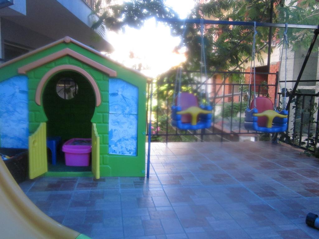 קיטן Albatros 2 Family Hotel מראה חיצוני תמונה