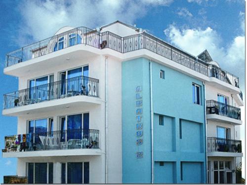 קיטן Albatros 2 Family Hotel מראה חיצוני תמונה